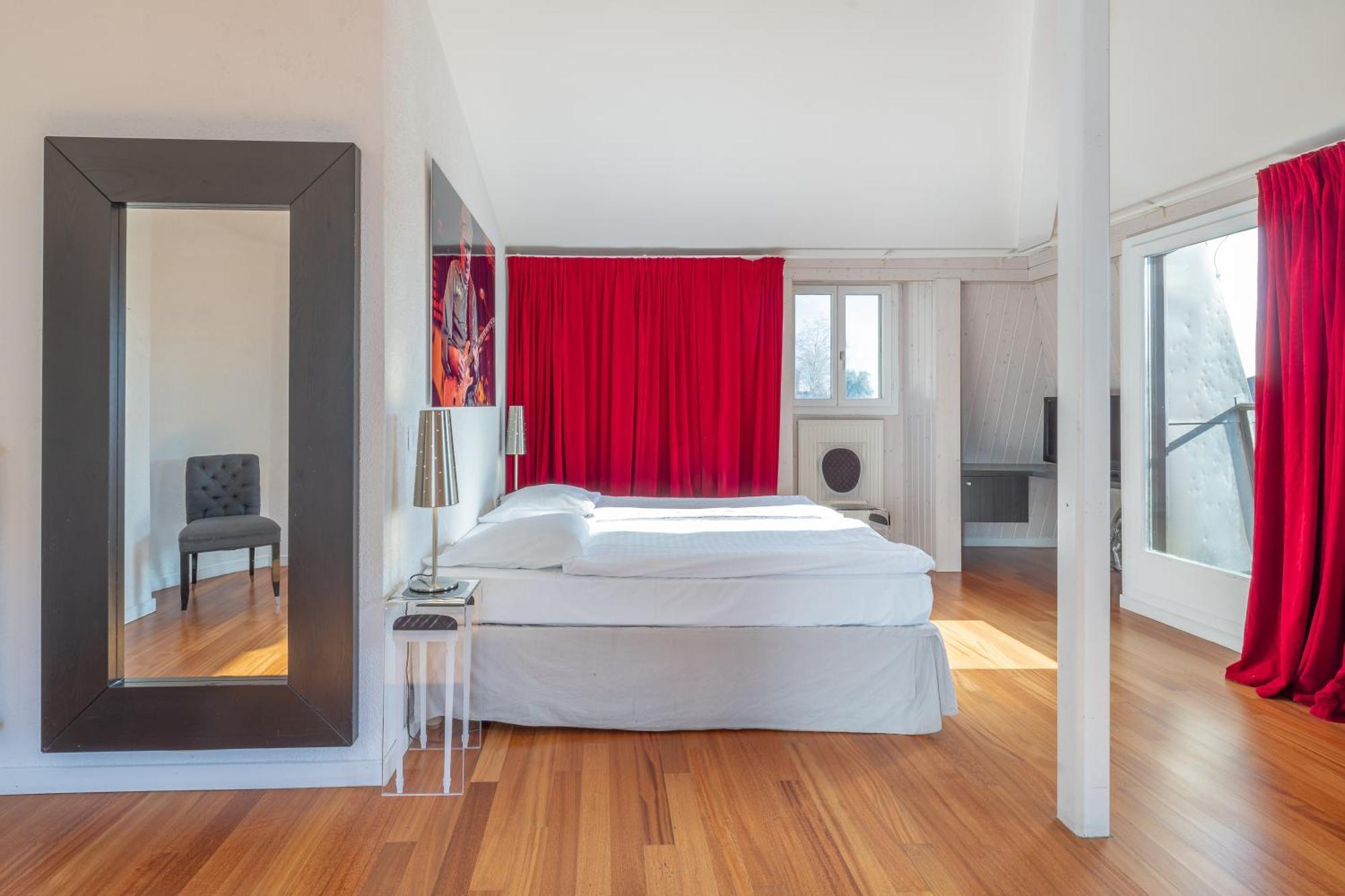 Tralala Hotel